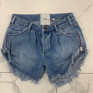 One Teaspoon Shorts Women’s 22 Pleated Mid Waist Bandits Denim Relax Fit